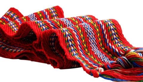 Red Métis sash with colourful patters