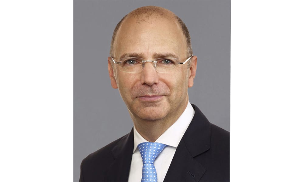 Headshot of Thomas Isaac